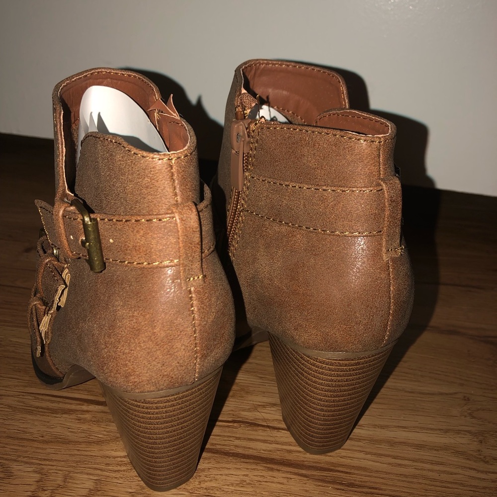 Booties - Picture 3 of 4